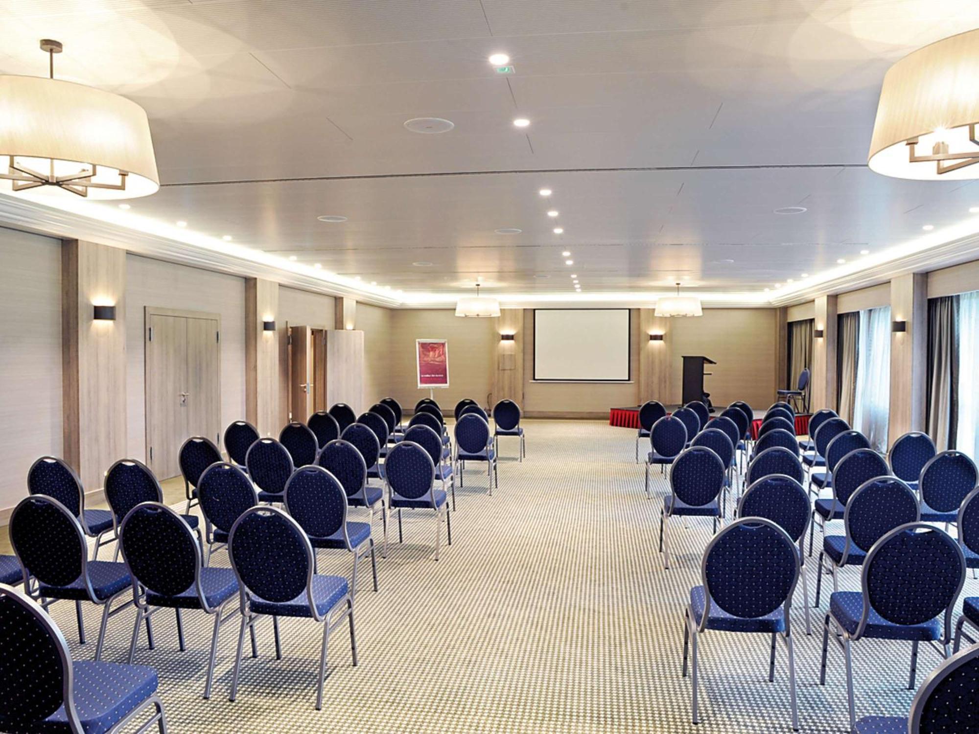 Canach Mercure Luxembourg Kikuoka Golf & Spa מראה חיצוני תמונה